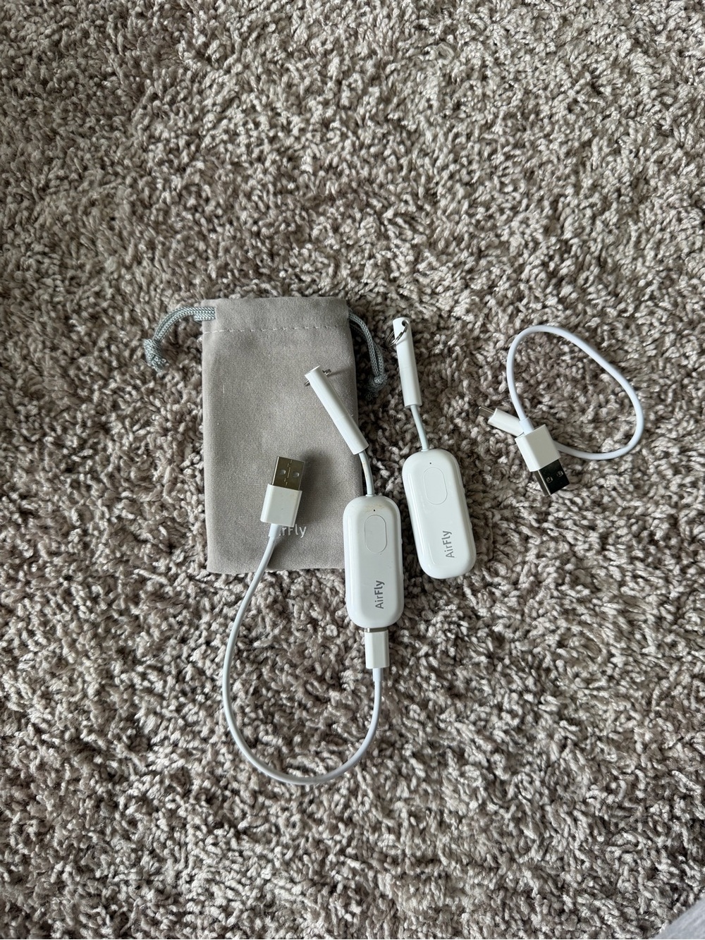 AIRFLY travel (airplanes) White Wireless Audio Adapter for Headphones
